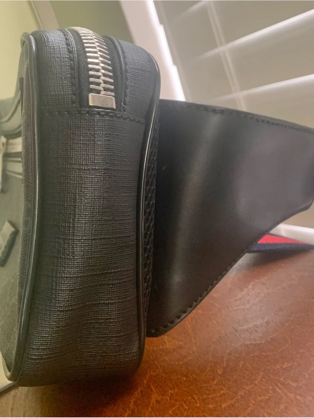 Gucci Gray & Black GG Supreme Monogram Crossbody